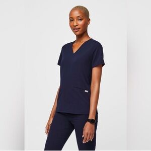 Women's High Waisted Skinny Scrub Pants (L) Casma Three-Pocket Scrub Top (M)